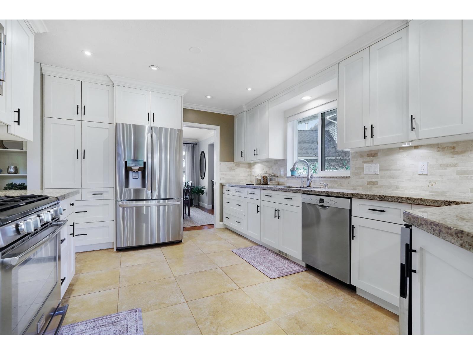 9424 154a Street, Surrey, British Columbia  V3R 9C8 - Photo 3 - R3099308