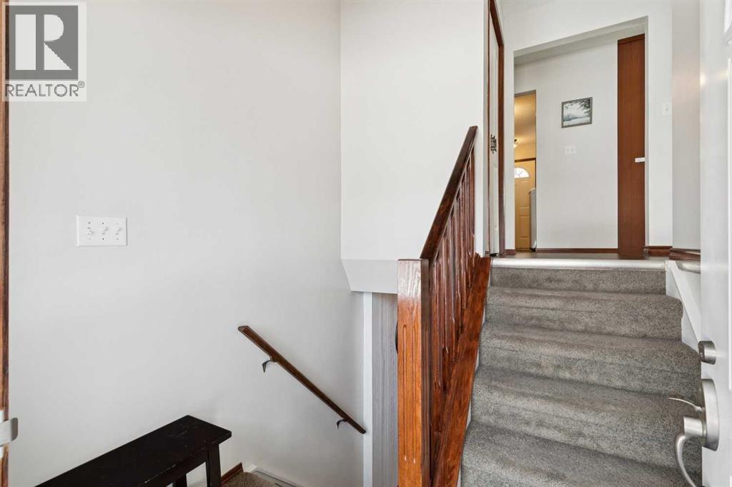 406 Queensland Place Se, Calgary, Alberta  T2J 5C9 - Photo 23 - A2291444