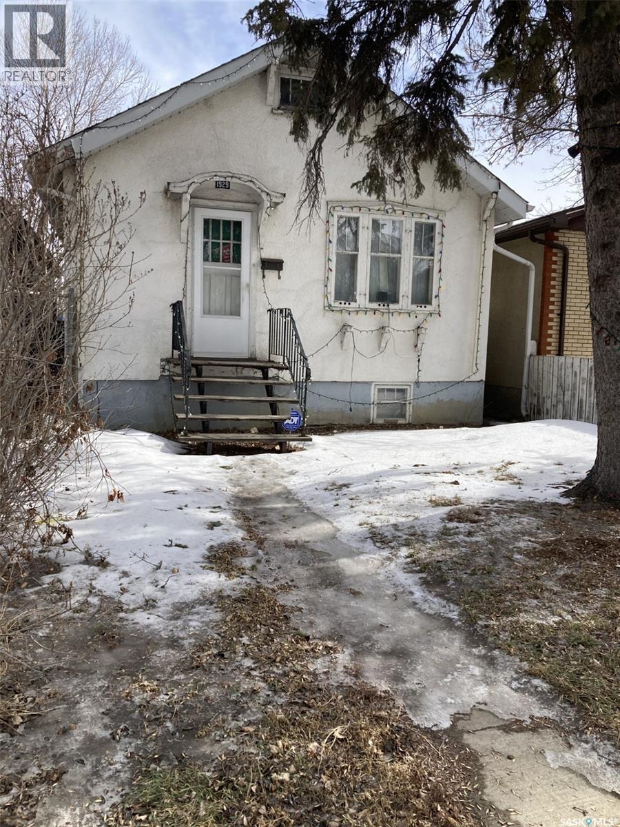 1929 Winnipeg Street, Regina, Saskatchewan  S4P 1G5 - Photo 1 - SK030318