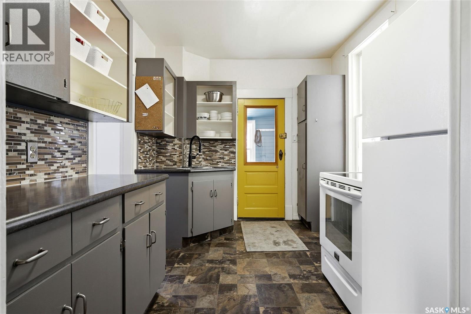 2323 Winnipeg Street, Regina, Saskatchewan  S4P 1H4 - Photo 13 - SK030288