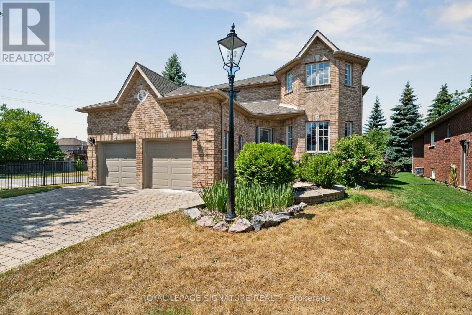 12 MCCULLOUGH COURT, barrie (south shore), Ontario