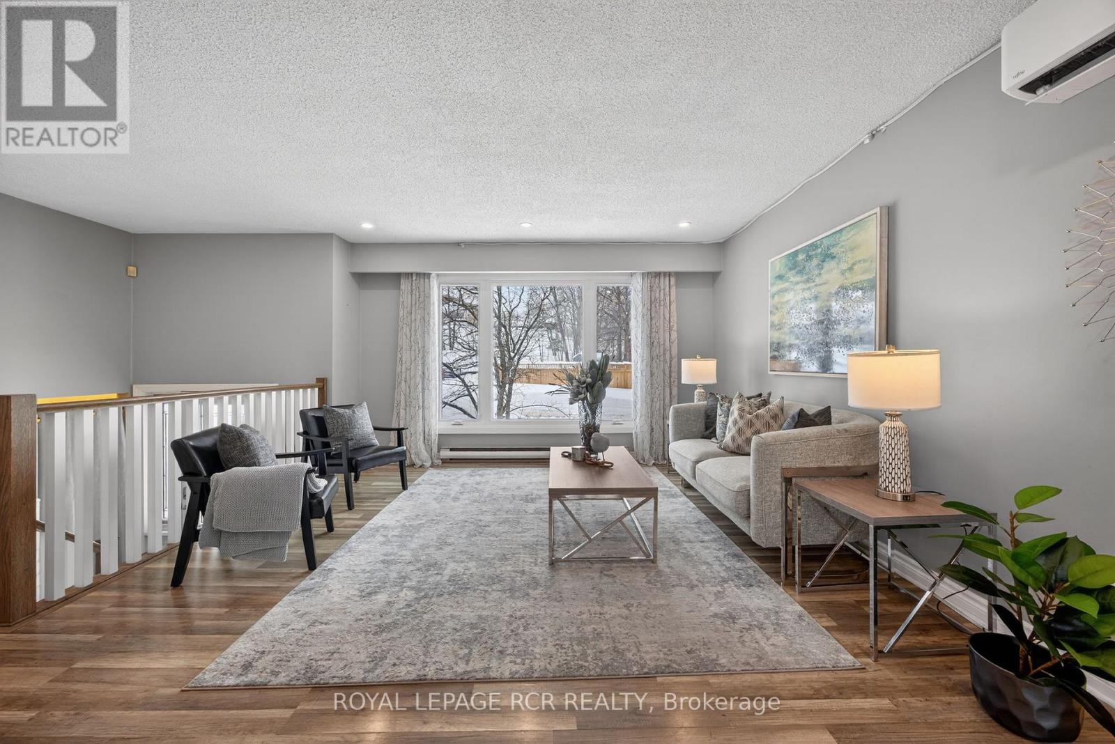 49 Borland Street E, Orillia, Ontario  L3V 2B6 - Photo 8 - S12778544