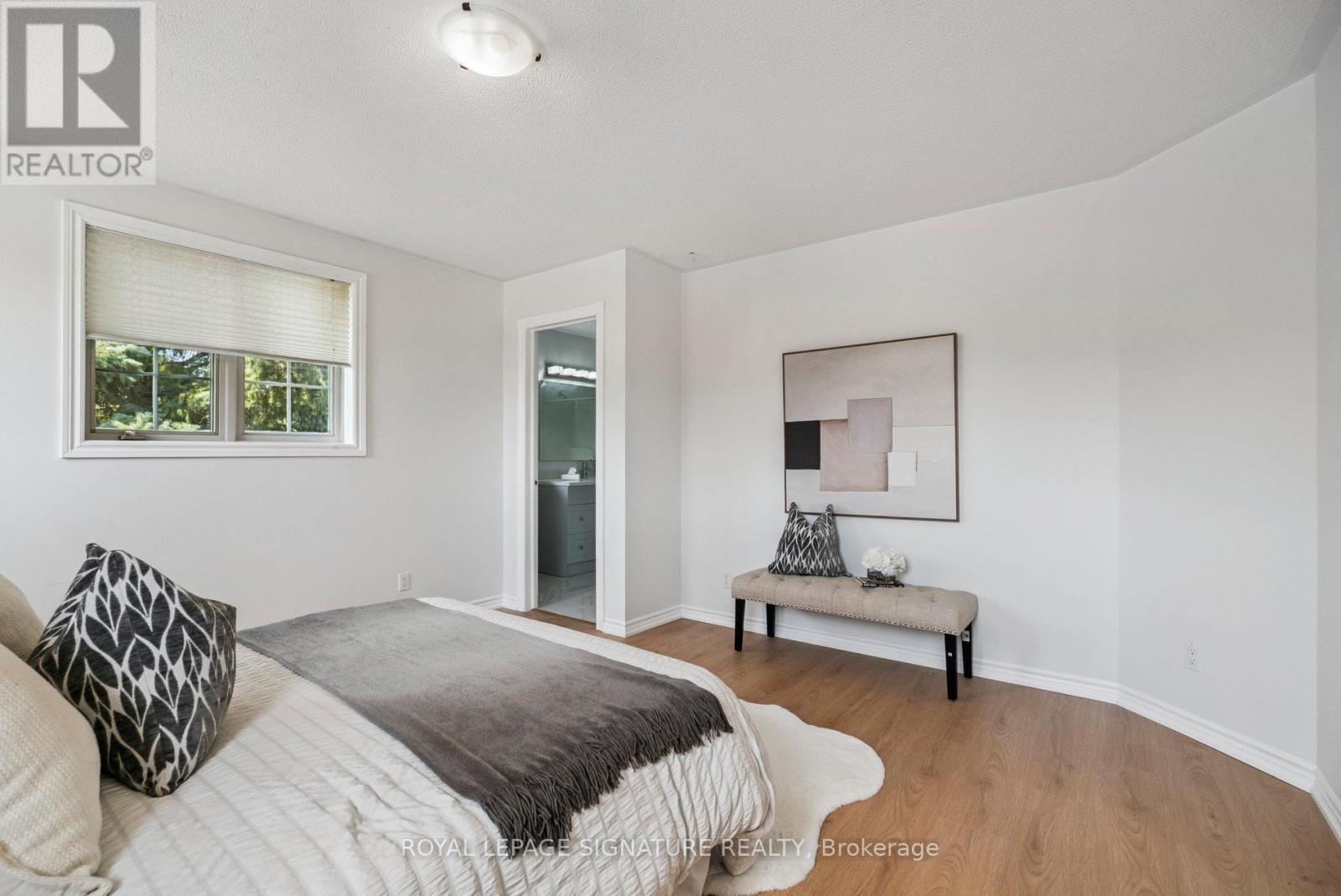 12 Mccullough Court, Barrie (South Shore), Ontario  L4N 8M3 - Photo 32 - S12867100