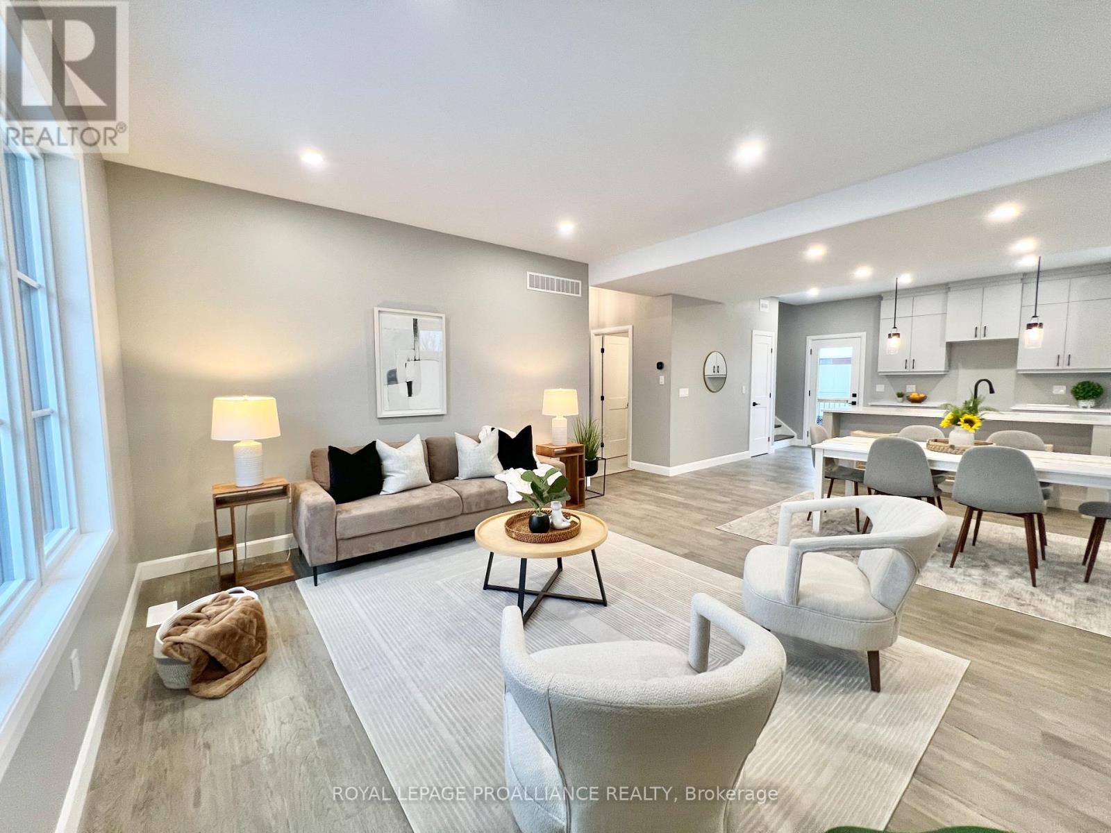 21 Horton Court, Belleville, Ontario  K8P 0G7 - Photo 8 - X12878082