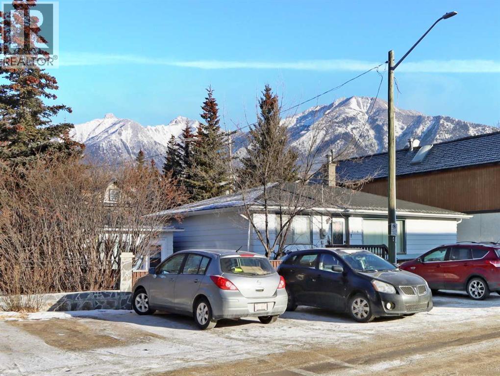 906 Main Street, Canmore, Alberta