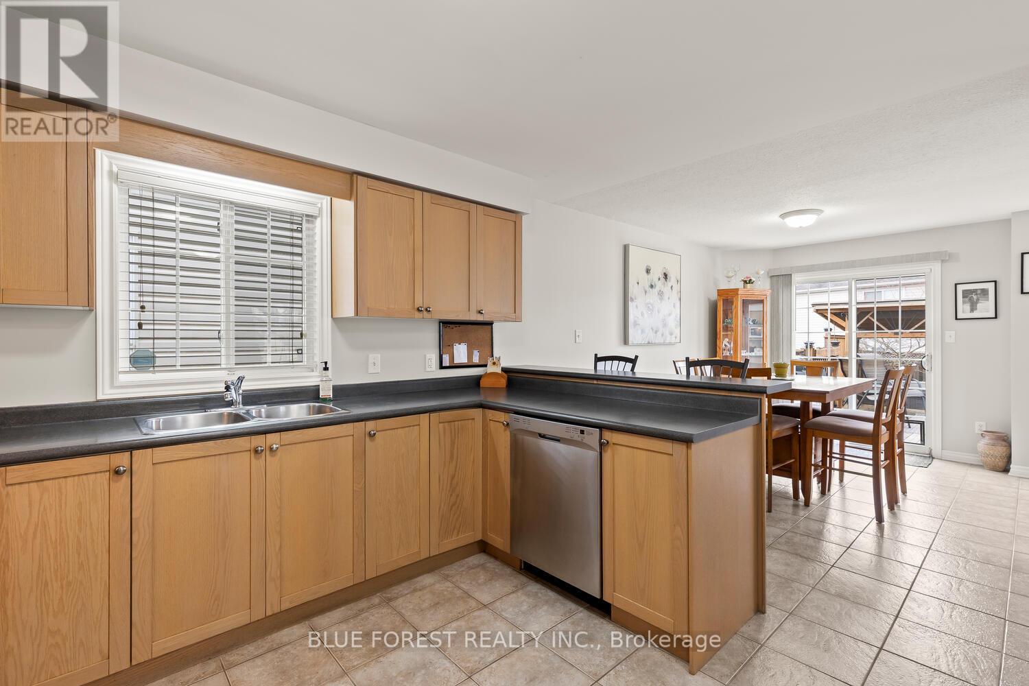 696 Fieldgate Circle, London East, Ontario  N5V 5E8 - Photo 19 - X12878018