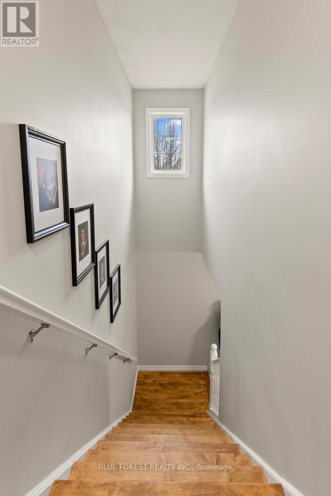 696 Fieldgate Circle, London East, Ontario  N5V 5E8 - Photo 21 - X12878018