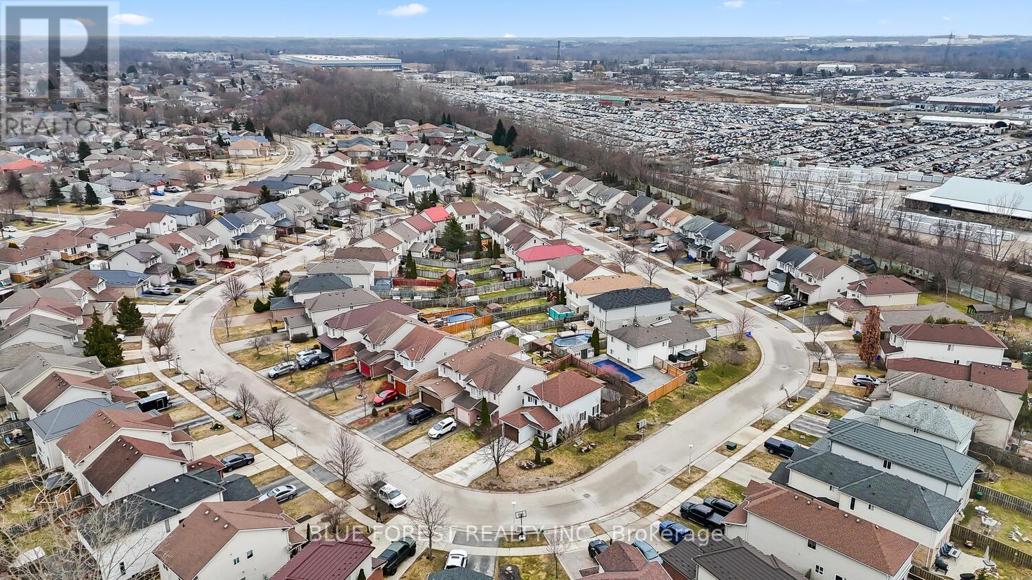 696 Fieldgate Circle, London East, Ontario  N5V 5E8 - Photo 3 - X12878018