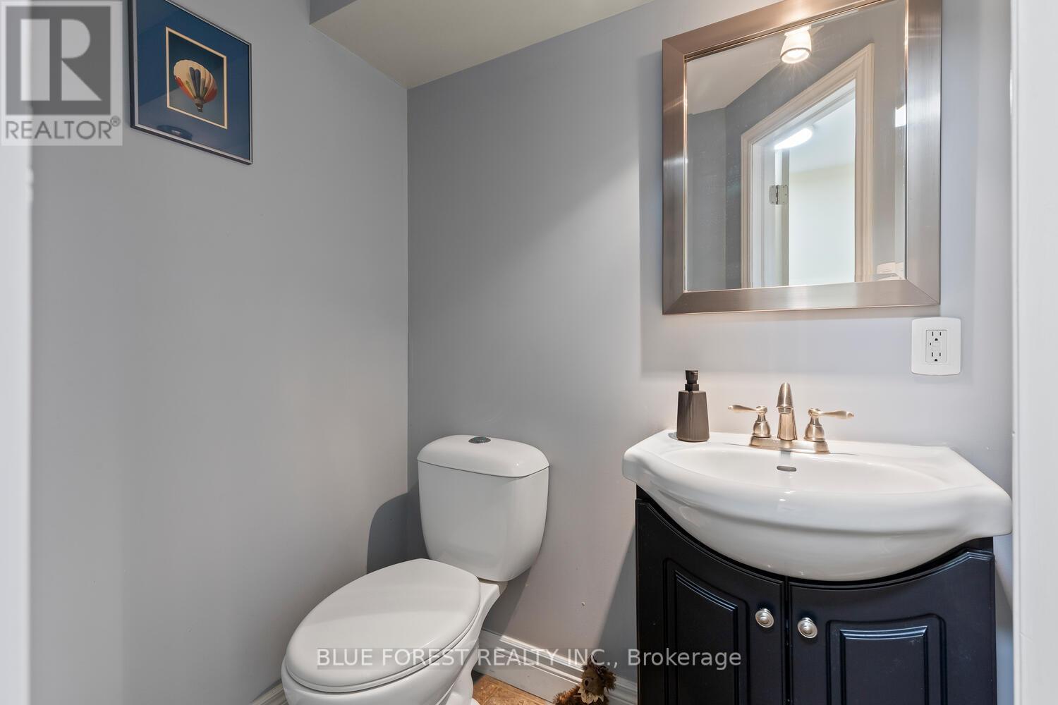 696 Fieldgate Circle, London East, Ontario  N5V 5E8 - Photo 30 - X12878018