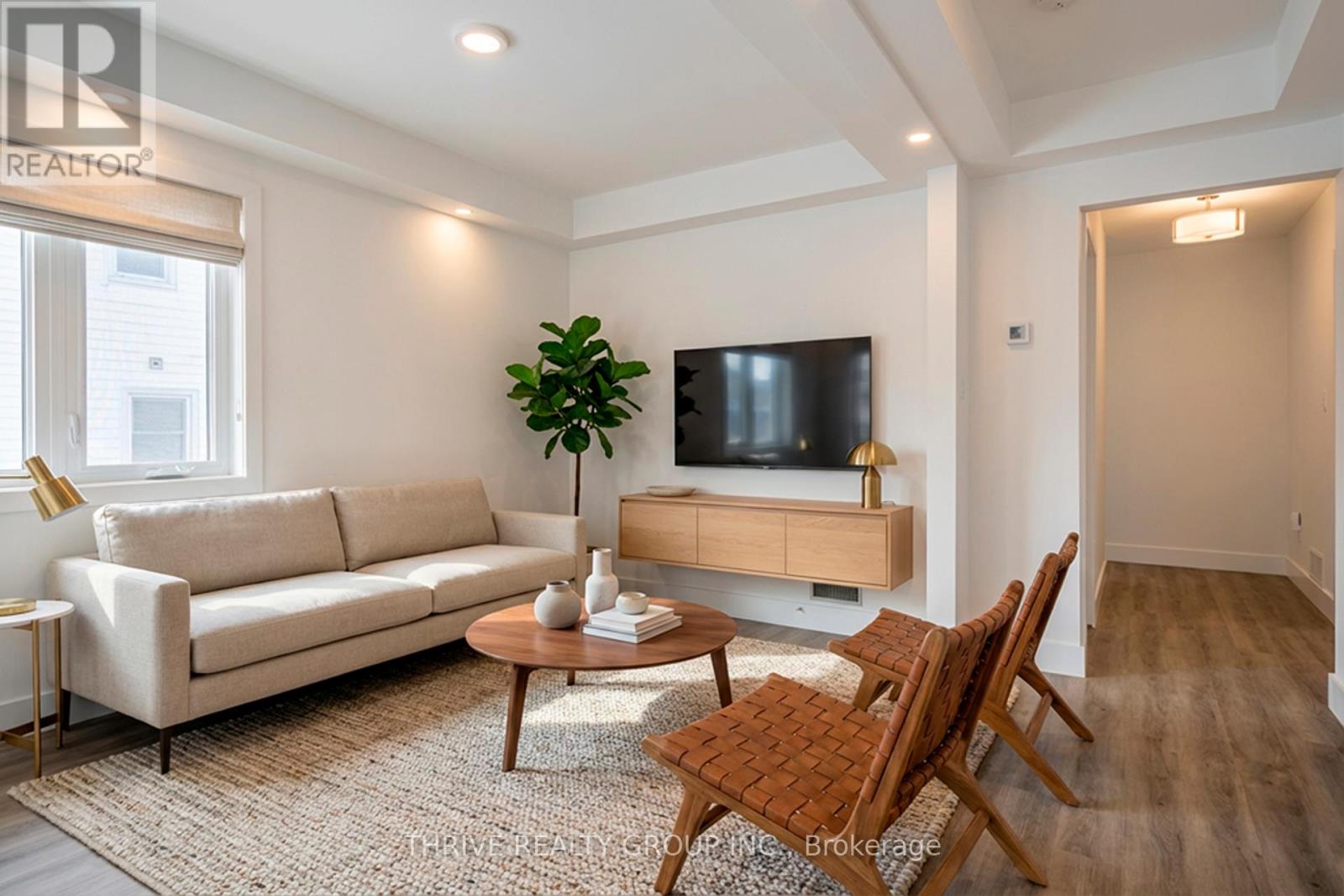 75 Lyman Street, London East, Ontario  N5Y 1M7 - Photo 3 - X12878028