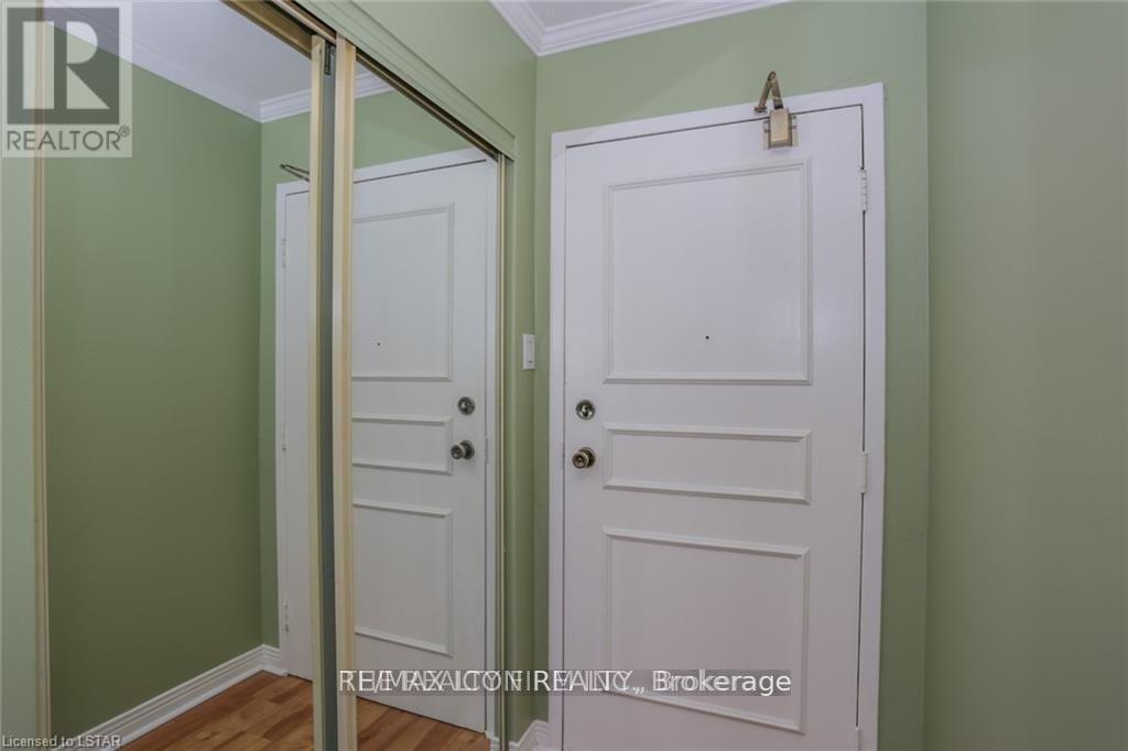 501 - 440 Central Avenue, London East, Ontario  N6B 2E5 - Photo 2 - X12878150