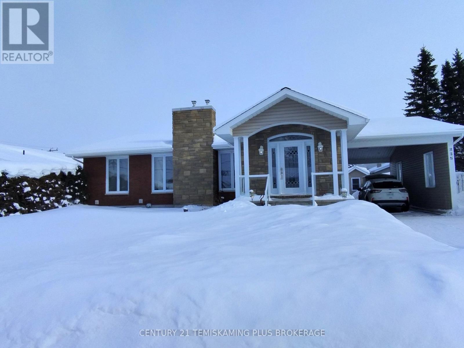 235 MC KELVIE STREET, temiskaming shores (new liskeard), Ontario