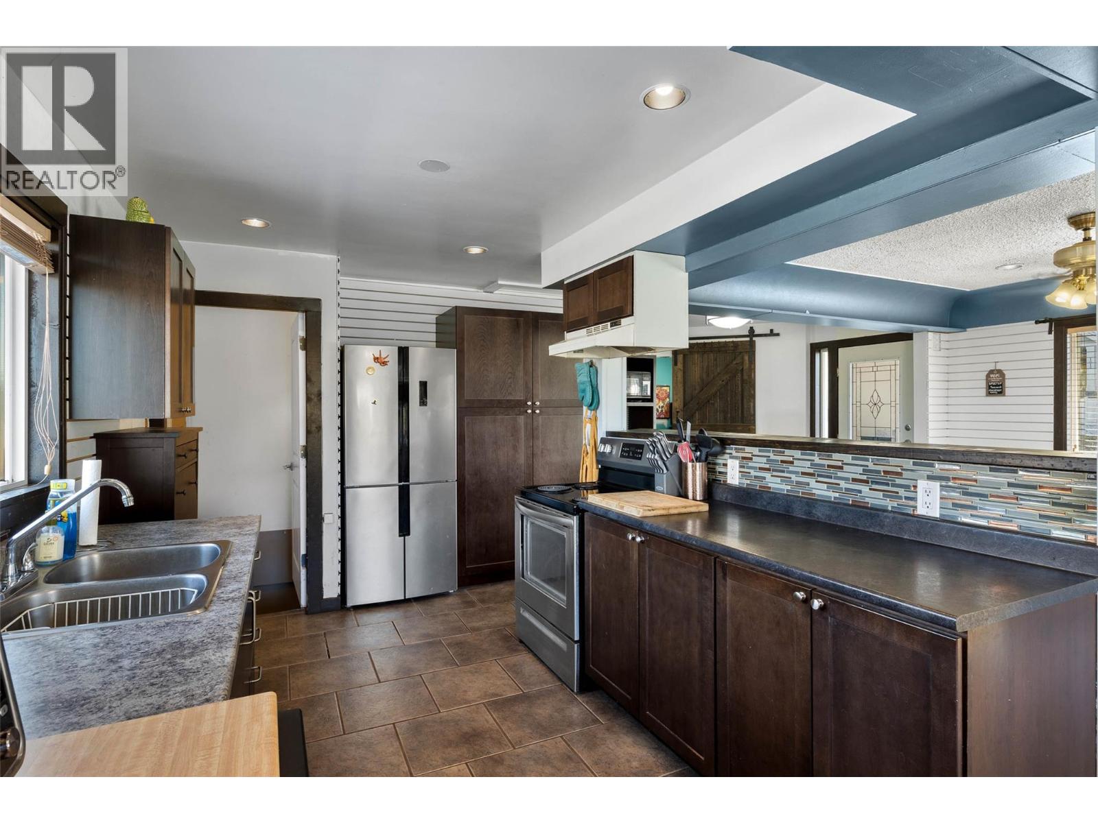 1006 Battle Street Kamloops Photo 9 1006 Battle Street Kamloops Photo 9