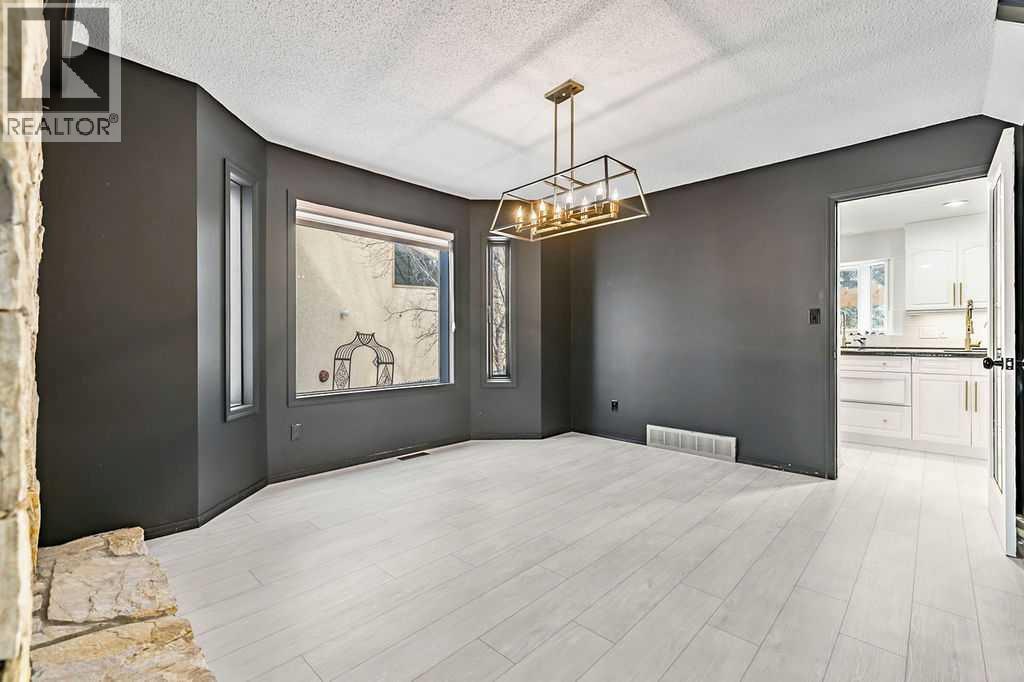 162 Woodbend Way, Okotoks, Alberta  T1S 1M1 - Photo 9 - A2287796