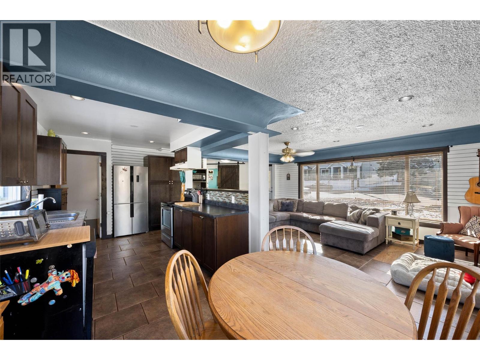 1006 Battle Street Kamloops Photo 8 1006 Battle Street Kamloops Photo 8