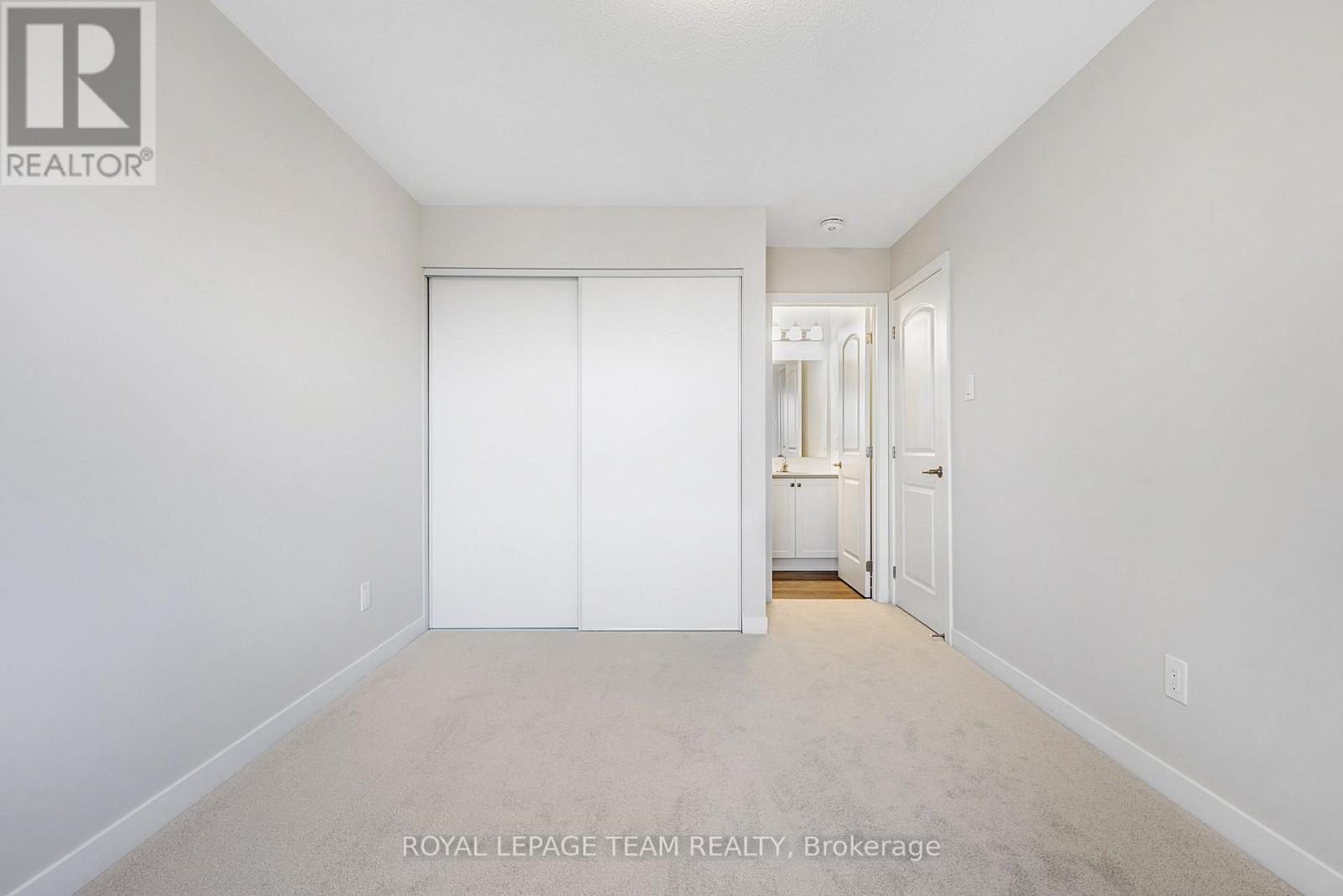 1004 Elixir Place, Ottawa, Ontario  K2K 1X7 - Photo 13 - X12878040