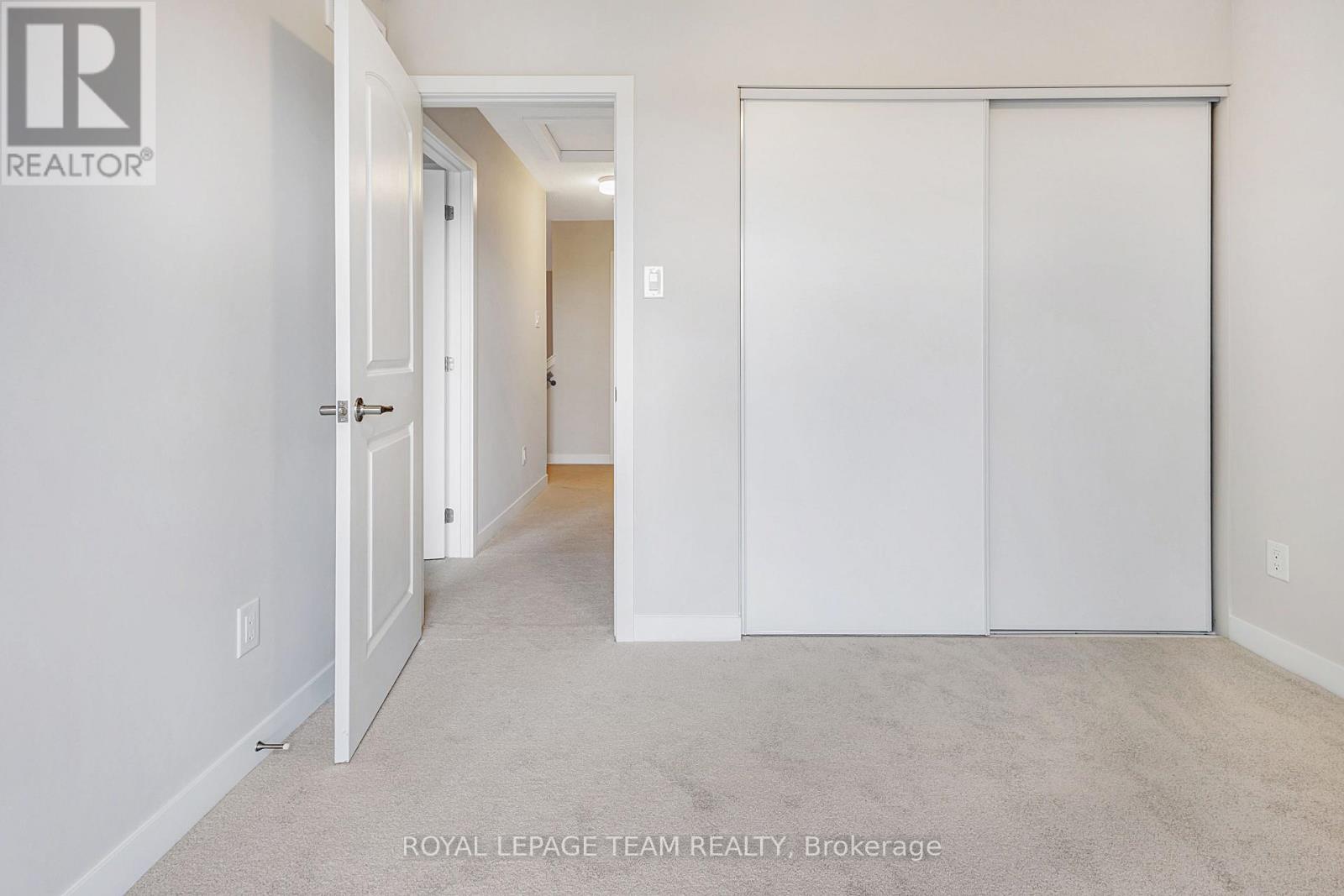 1004 Elixir Place, Ottawa, Ontario  K2K 1X7 - Photo 17 - X12878040