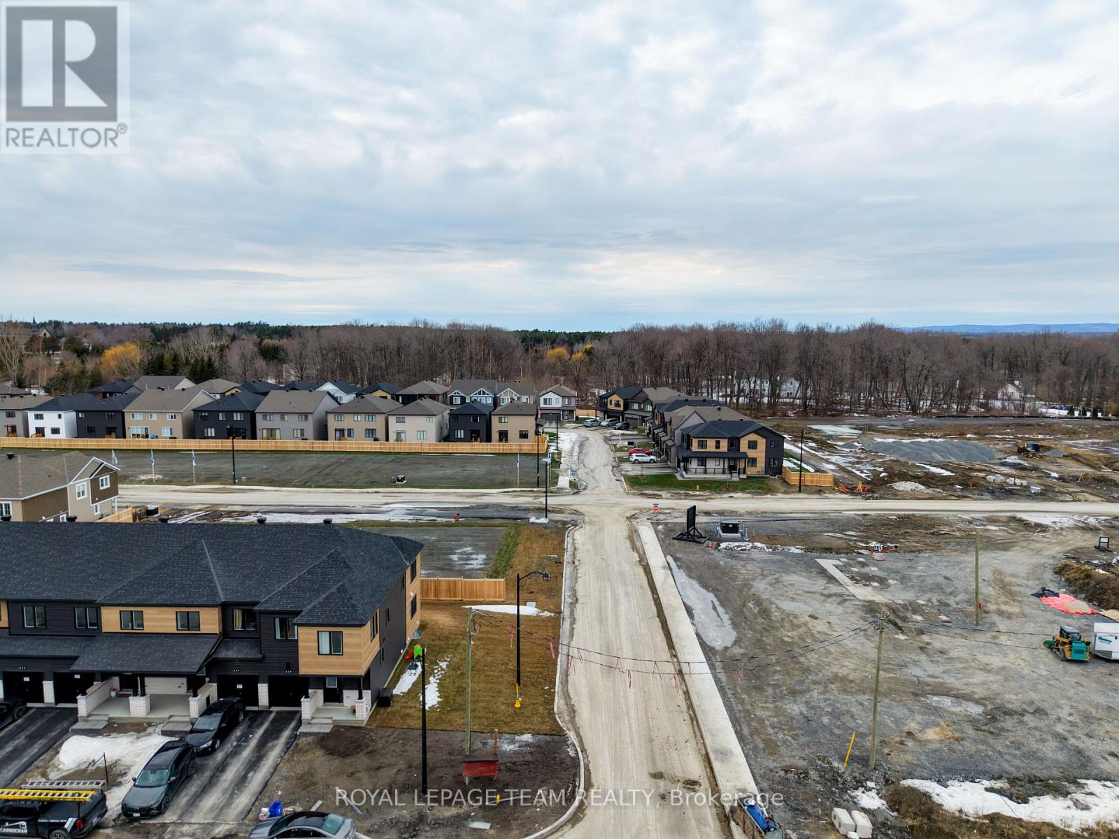 1004 Elixir Place, Ottawa, Ontario  K2K 1X7 - Photo 25 - X12878040