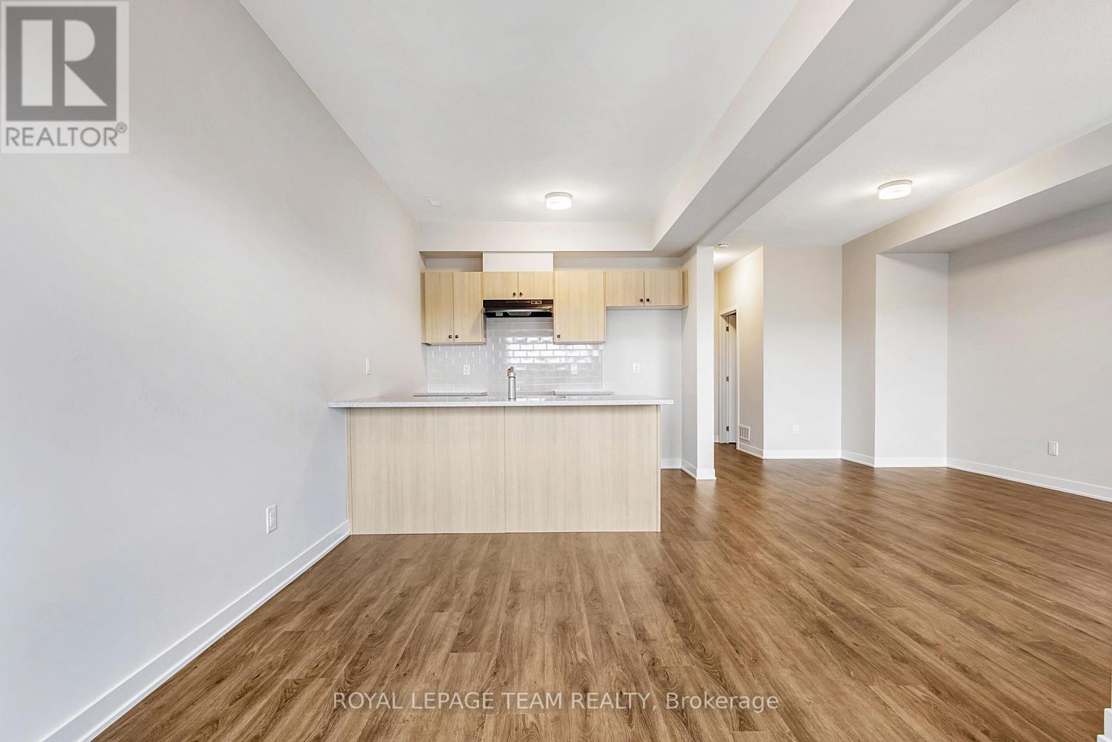 1004 Elixir Place, Ottawa, Ontario  K2K 1X7 - Photo 9 - X12878040