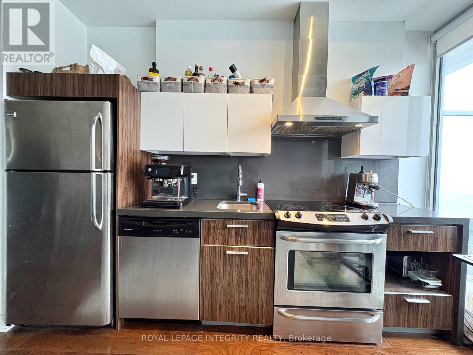 742 - 340 Mcleod Street, Ottawa, Ontario  K2P 1A4 - Photo 10 - X12878056