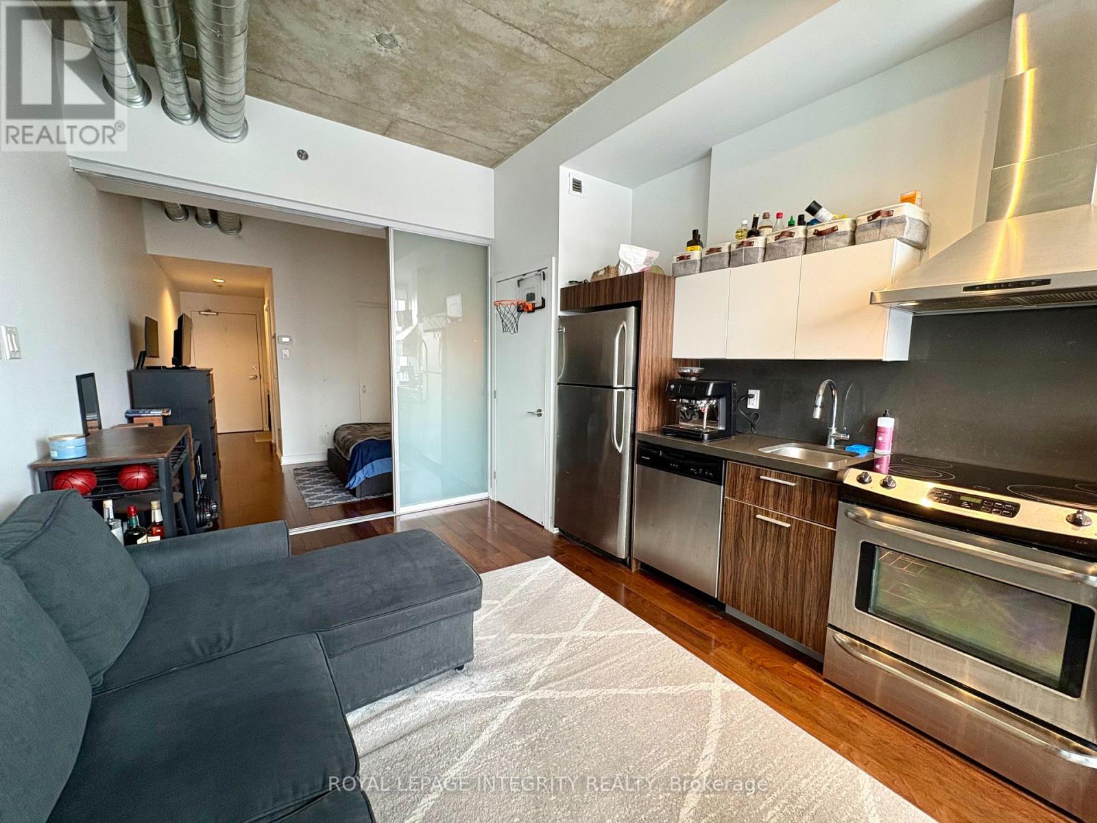 742 - 340 Mcleod Street, Ottawa, Ontario  K2P 1A4 - Photo 11 - X12878056