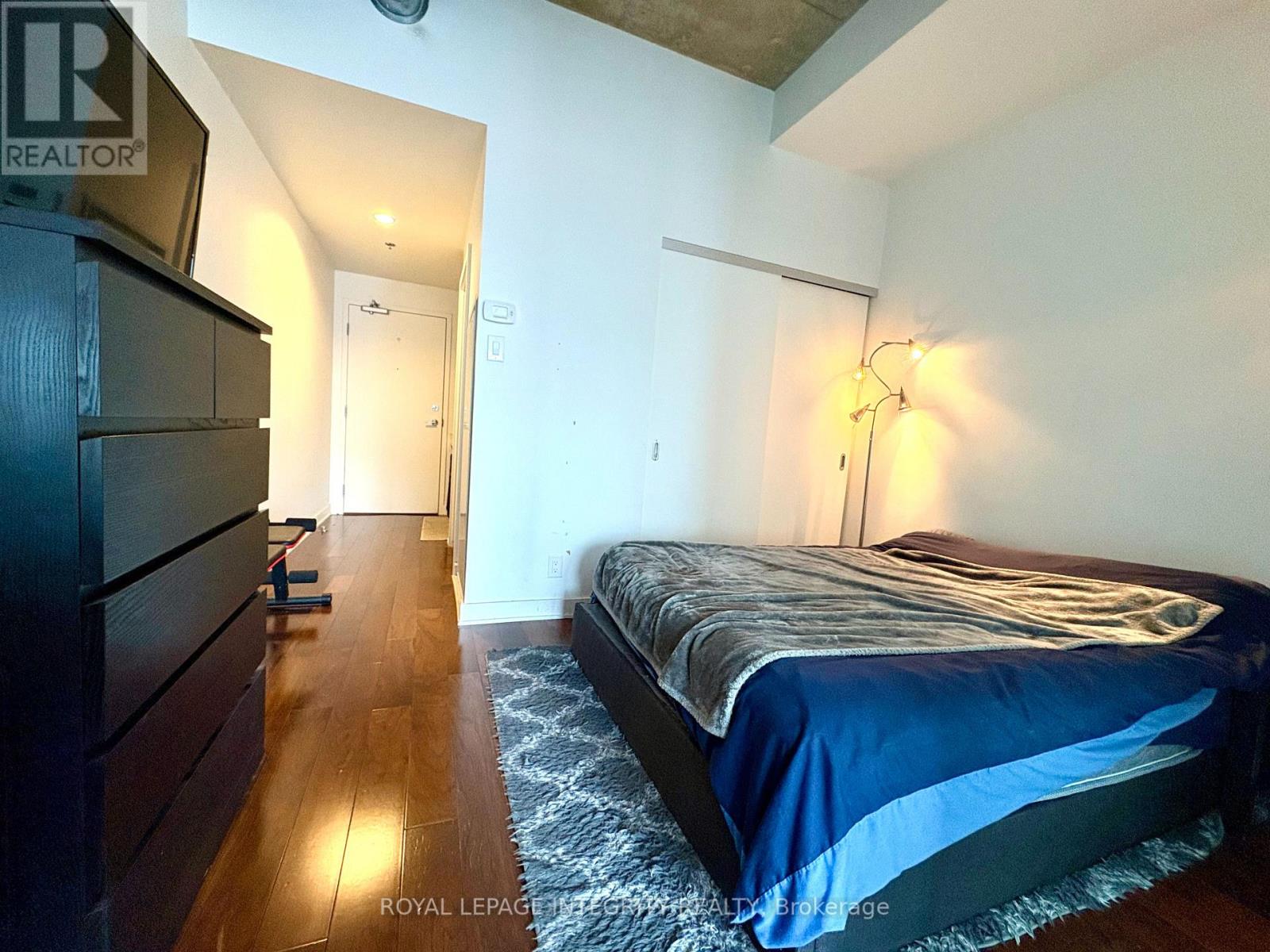 742 - 340 Mcleod Street, Ottawa, Ontario  K2P 1A4 - Photo 6 - X12878056