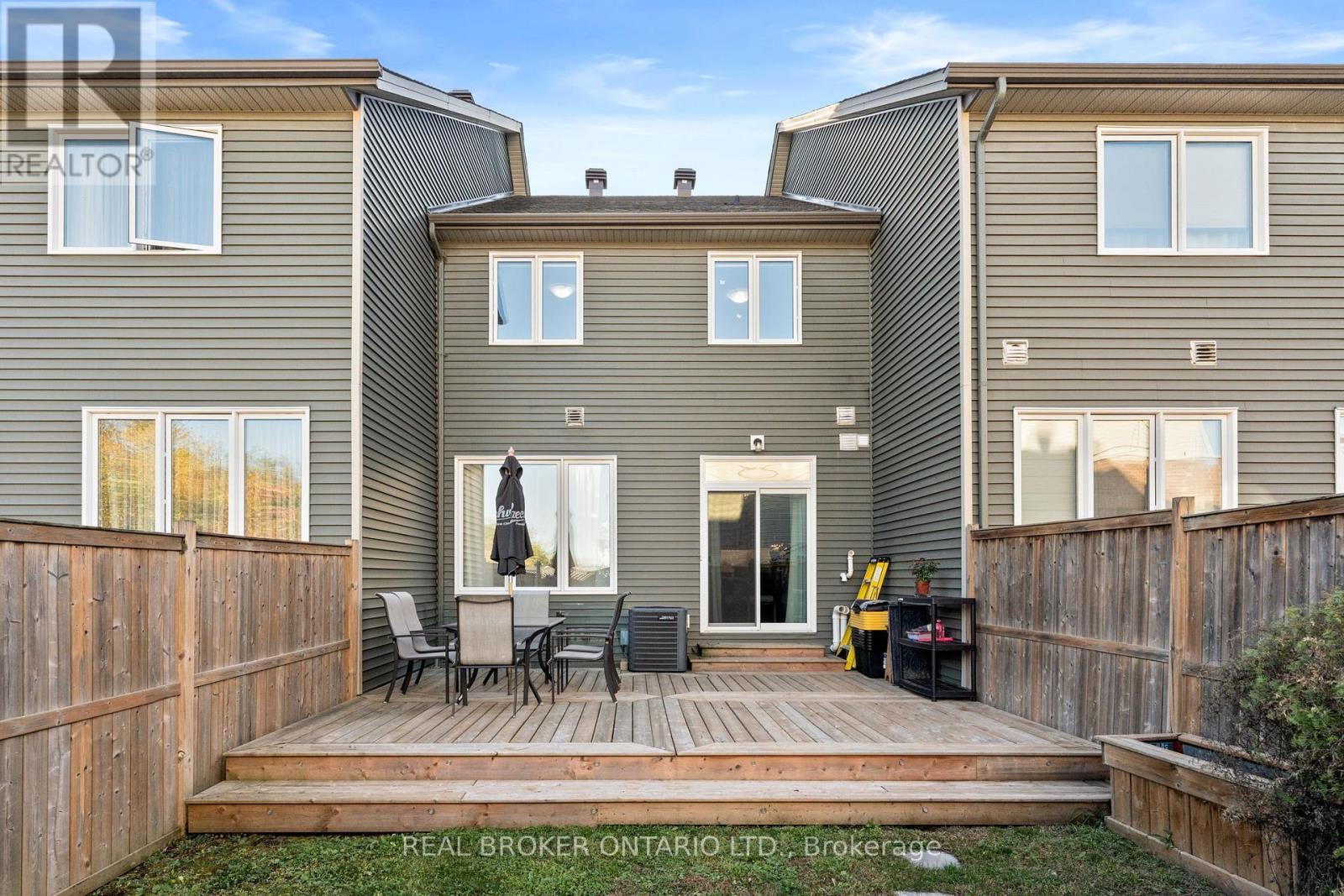 792 Cedar Creek Drive, Ottawa, Ontario  K1T 0M6 - Photo 36 - X12878098