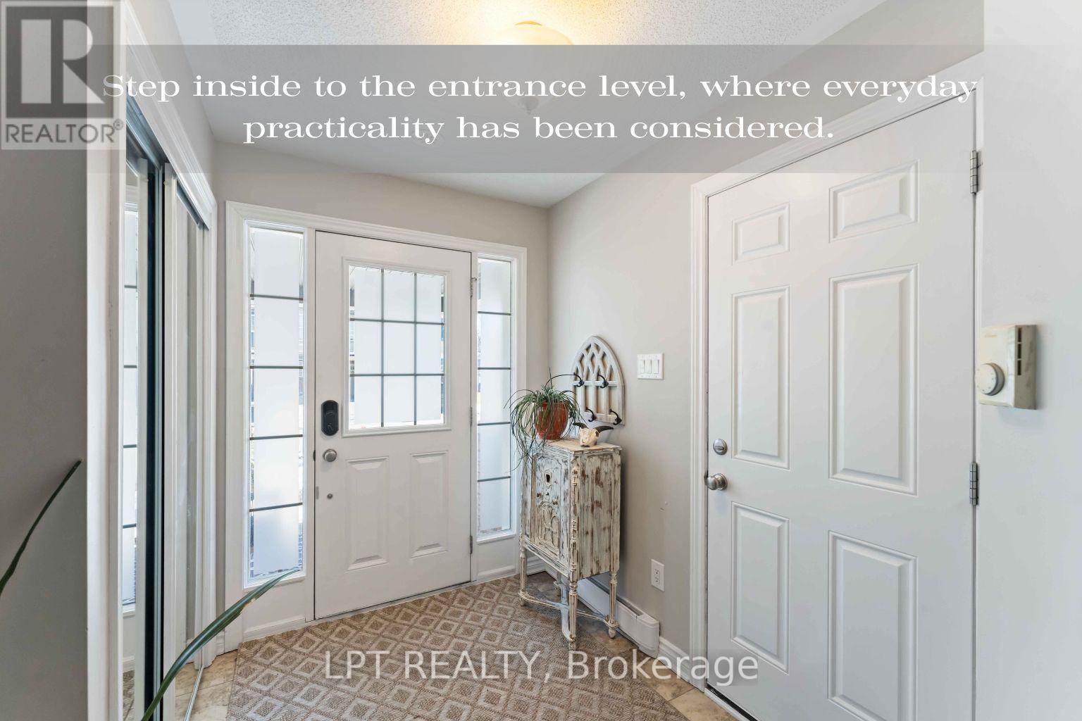 607 Meadowcreek Circle, Ottawa, Ontario  K2M 0J9 - Photo 3 - X12878132