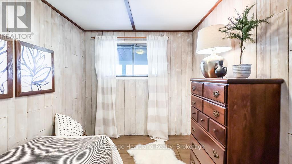 71702 Old Cedarbank Lane, Bluewater, Ontario  N0M 1N0 - Photo 22 - X12438099