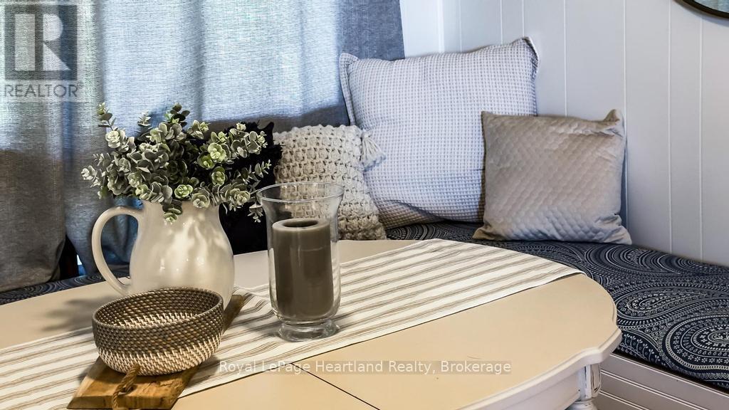 71702 Old Cedarbank Lane, Bluewater, Ontario  N0M 1N0 - Photo 13 - X12438099