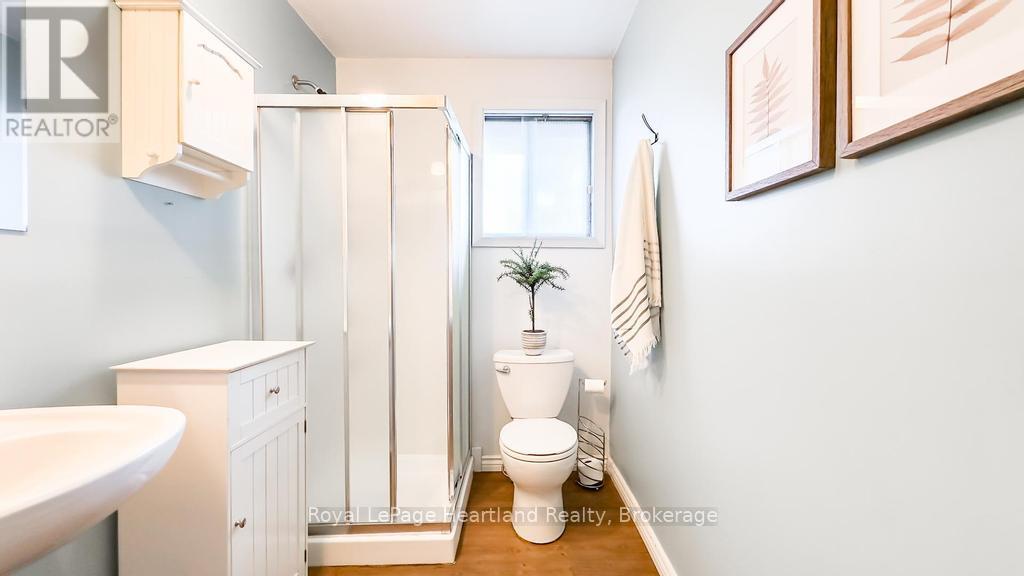 71702 Old Cedarbank Lane, Bluewater, Ontario  N0M 1N0 - Photo 24 - X12438099