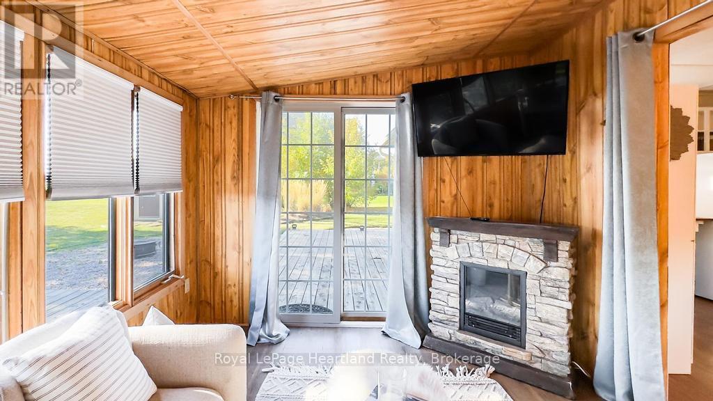 71702 Old Cedarbank Lane, Bluewater, Ontario  N0M 1N0 - Photo 31 - X12438099