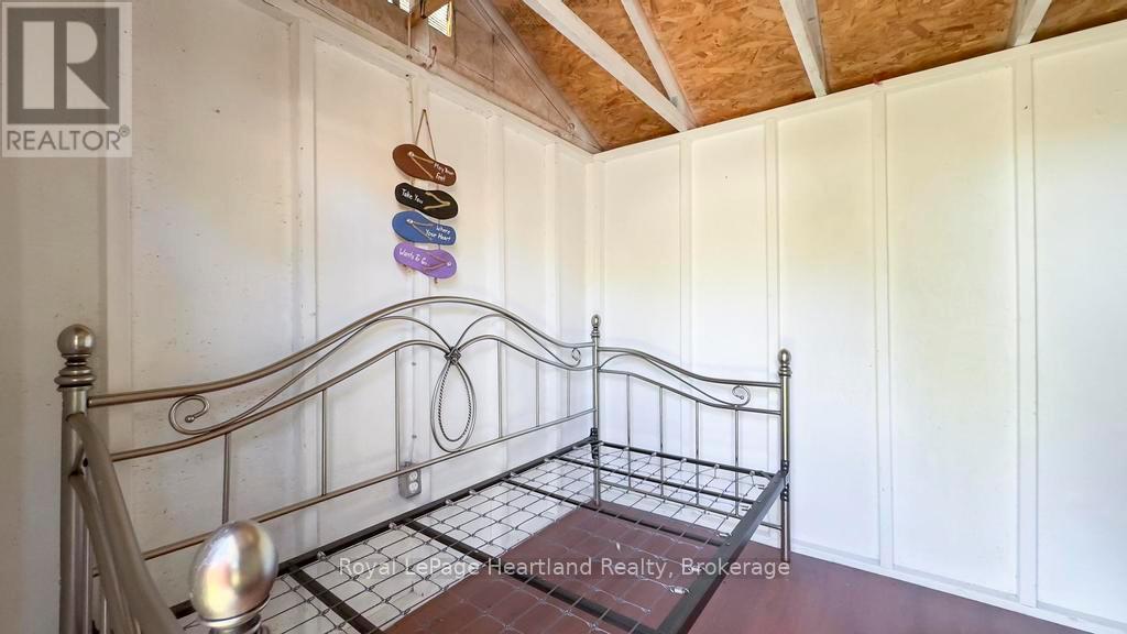 71702 Old Cedarbank Lane, Bluewater, Ontario  N0M 1N0 - Photo 44 - X12438099