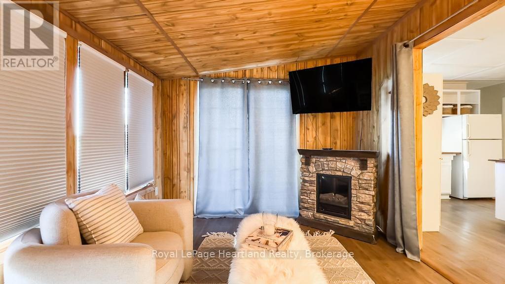 71702 Old Cedarbank Lane, Bluewater, Ontario  N0M 1N0 - Photo 5 - X12438099