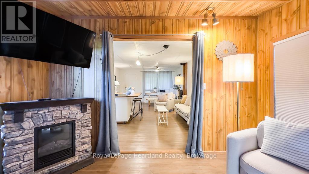 71702 Old Cedarbank Lane, Bluewater, Ontario  N0M 1N0 - Photo 7 - X12438099