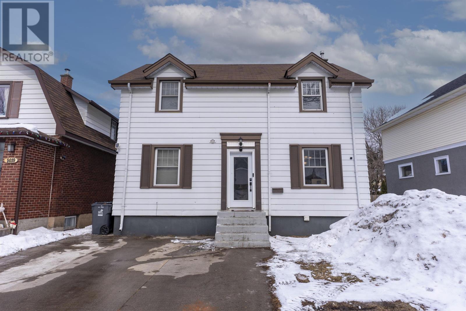 1417 Hamilton Ave, Thunder Bay, Ontario  P7E 4X8 - Photo 2 - TB2600427