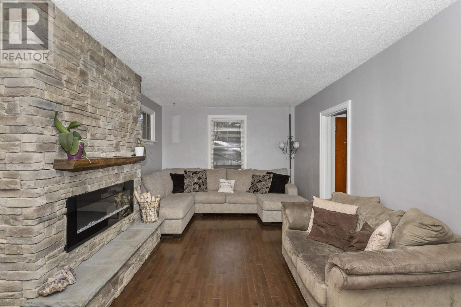 1417 Hamilton Ave, Thunder Bay, Ontario  P7E 4X8 - Photo 3 - TB2600427