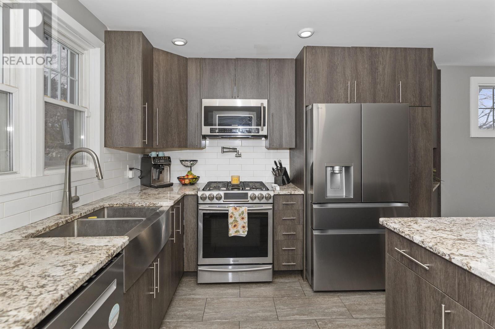 1417 Hamilton Ave, Thunder Bay, Ontario  P7E 4X8 - Photo 9 - TB2600427