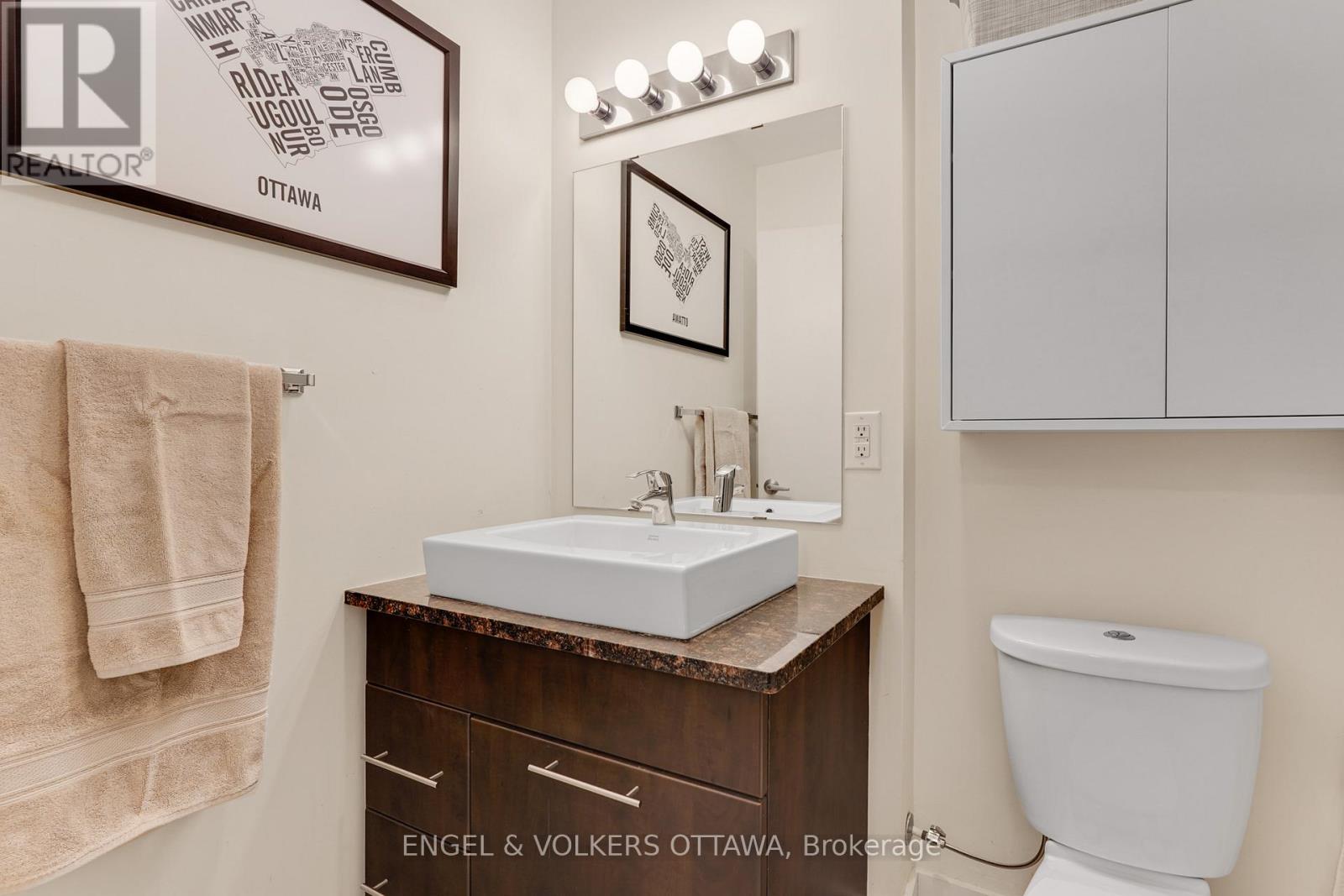 104 - 360 Cumberland Street, Ottawa, Ontario  K1N 0B1 - Photo 15 - X12844678