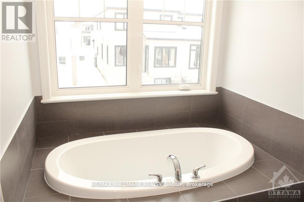 148 Jardiniere Street, Ottawa, Ontario  K2S 2K2 - Photo 15 - X12860760