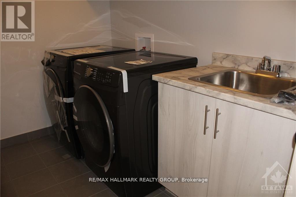 148 Jardiniere Street, Ottawa, Ontario  K2S 2K2 - Photo 12 - X12860760