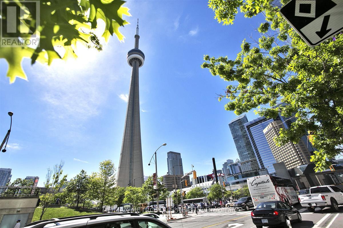 321 - 51 Lower Simcoe Street, Toronto, Ontario  M5J 3A4 - Photo 2 - C12878016