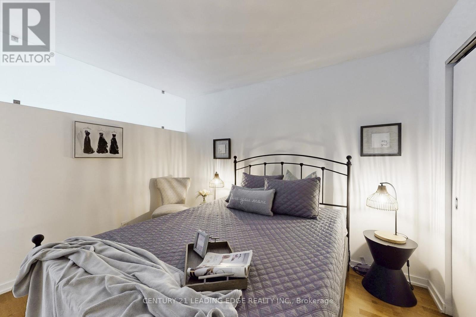 215 - 33 Lombard Street, Toronto (Church-Yonge Corridor), Ontario  M5C 3H8 - Photo 15 - C12878054