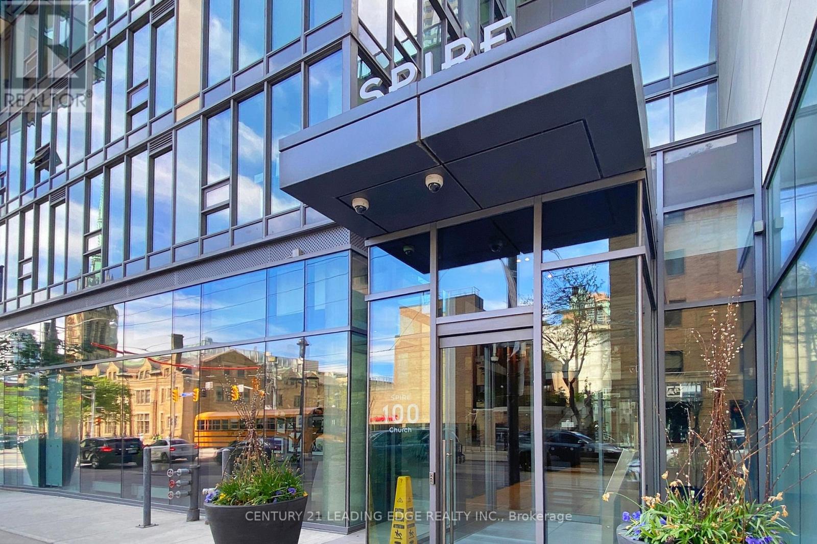 215 - 33 Lombard Street, Toronto (Church-Yonge Corridor), Ontario  M5C 3H8 - Photo 4 - C12878054