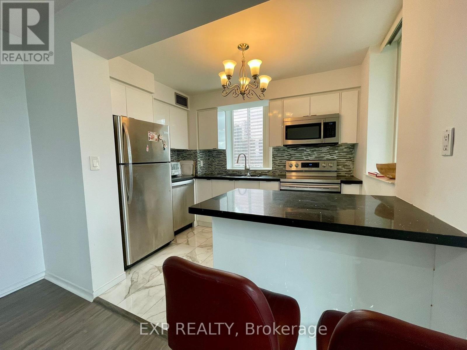 708 - 8 Pemberton Avenue, Toronto, Ontario  M2M 4K8 - Photo 5 - C12878070