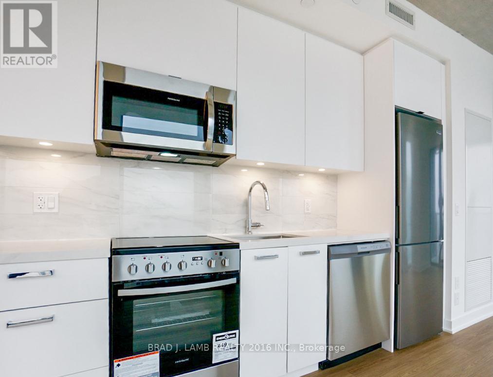 2104 - 284 King Street, Toronto, Ontario  M5A 1K4 - Photo 4 - C12878090