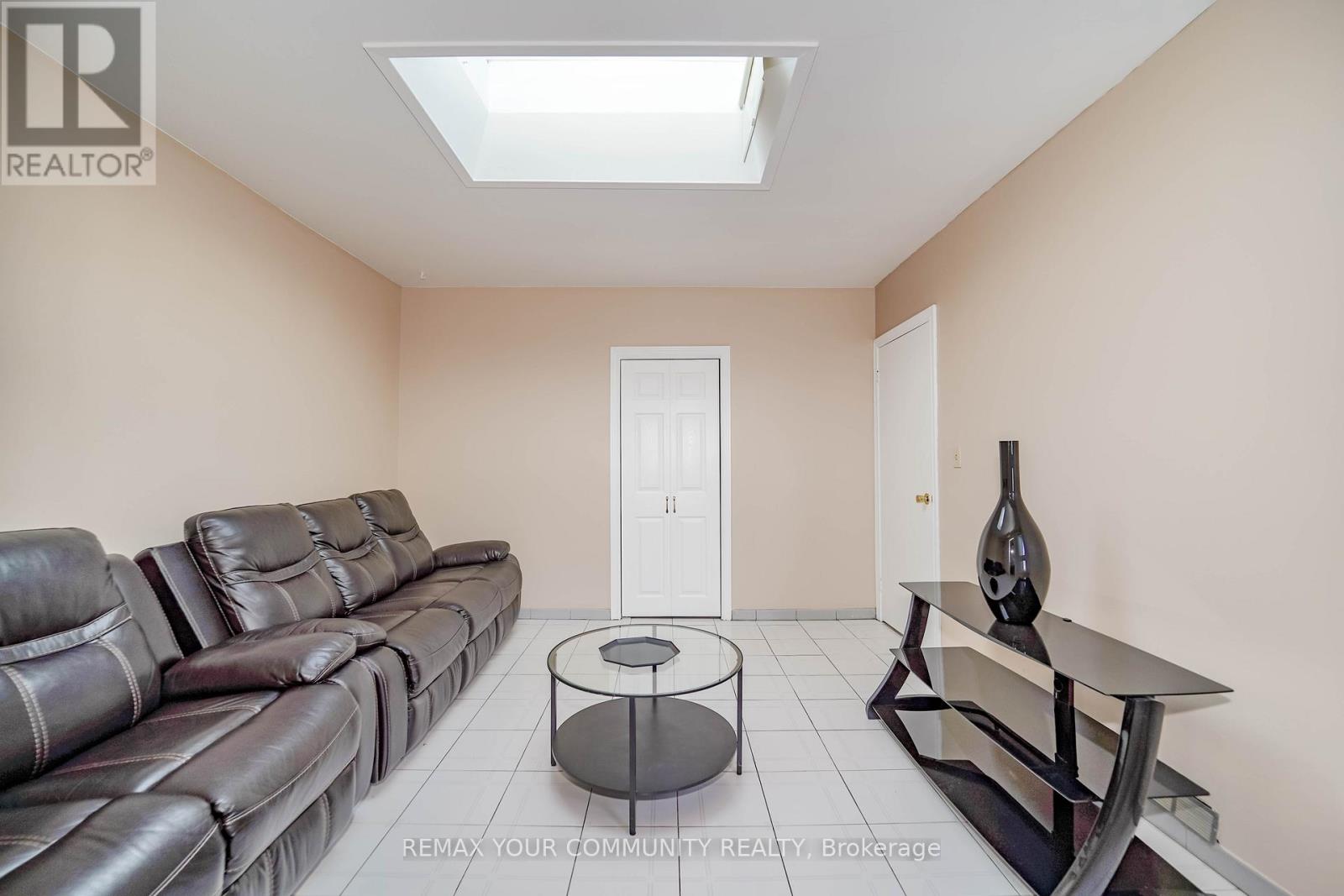 1 - 1378 Danforth Avenue S, Toronto, Ontario  M4J 3V9 - Photo 23 - E12878006