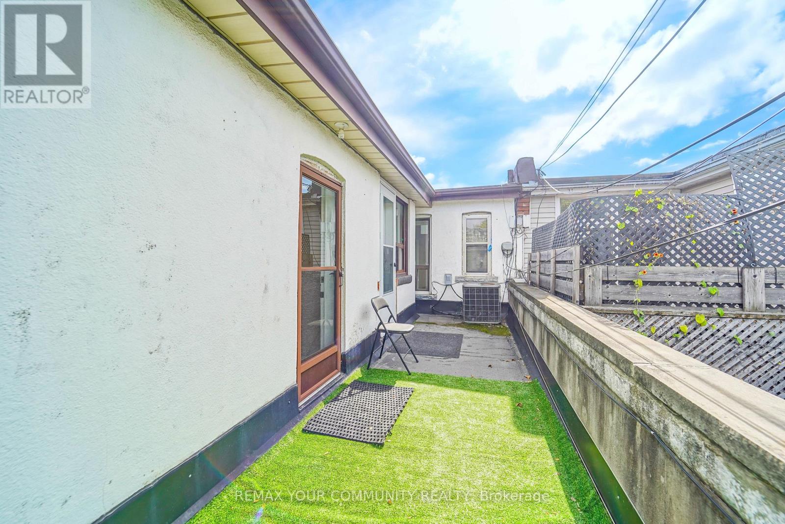 2 - 1378 Danforth Avenue S, Toronto, Ontario  M4J 3V9 - Photo 35 - E12878008