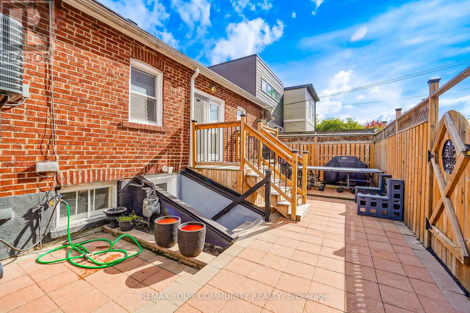 Lower Unit 2 - 86 Lesmount Avenue, Toronto, Ontario  M4J 3V9 - Photo 16 - E12878012
