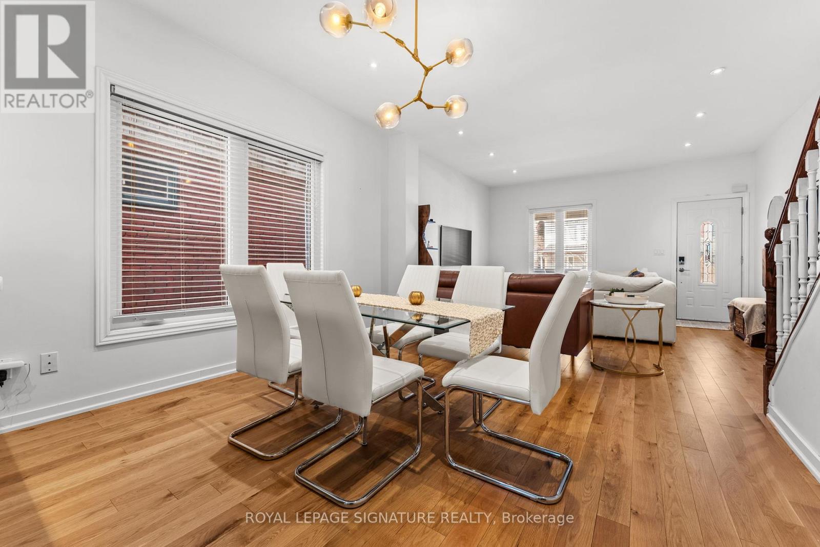 176 Hastings Avenue, Toronto, Ontario  M4L 2L3 - Photo 11 - E12878122